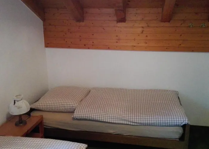 Chalet-schuemli Maisonette アパート Ernen