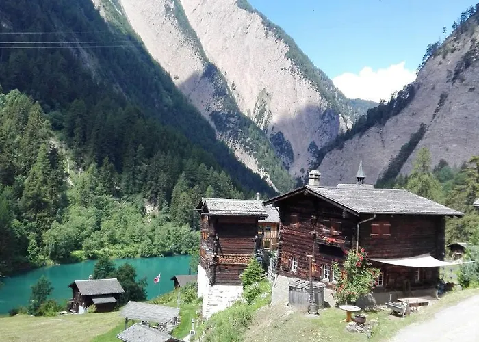 Chalet-schuemli Maisonette Апартаменты Ernen